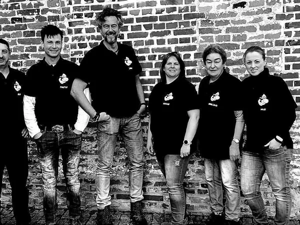 Bild 0: Das Graften-Team aus Jever